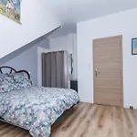 Le Refuge Pyreneen - Climatisation Parking Wifi Espace De Travail - Neuf- Tres Belle Vue Sur Les Pyrenees - 2 Lits - Speciale Apartamento