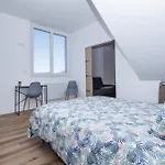 Apartamento Le Refuge Pyreneen - Climatisation Parking Wifi Espace De Travail - Neuf- Tres Belle Vue Sur Les Pyrenees - 2 Lits - Speciale Assat