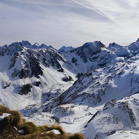 Apartment Le Refuge Pyreneen - Climatisation Parking Wifi Espace De Travail - Neuf- Tres Belle Vue Sur Les Pyrenees - 2 Lits - Speciale Assat