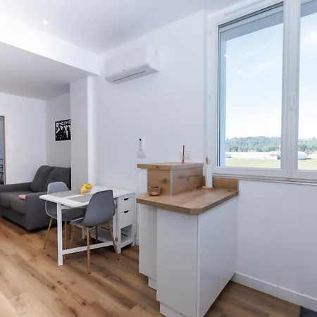 Apartment Le Refuge Pyreneen - Climatisation Parking Wifi Espace De Travail - Neuf- Tres Belle Vue Sur Les Pyrenees - 2 Lits - Speciale
